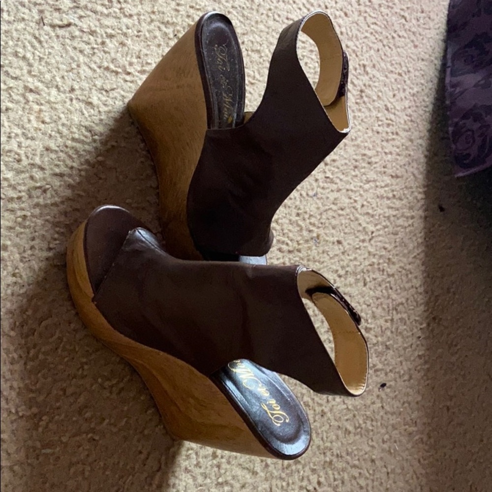 Brown Wedges